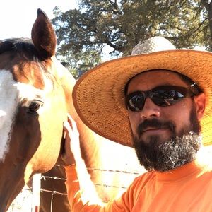 Meet your Posher, Loren